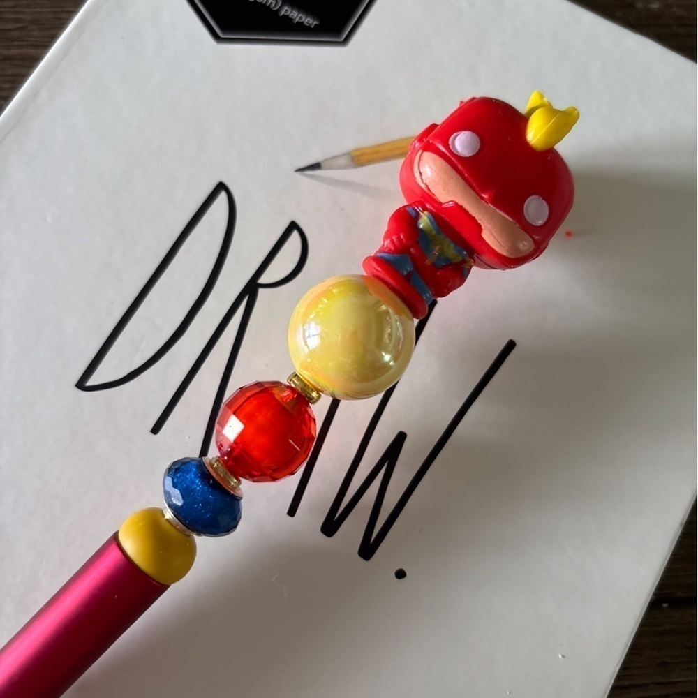 Marvel: Flash handmade beaded pen